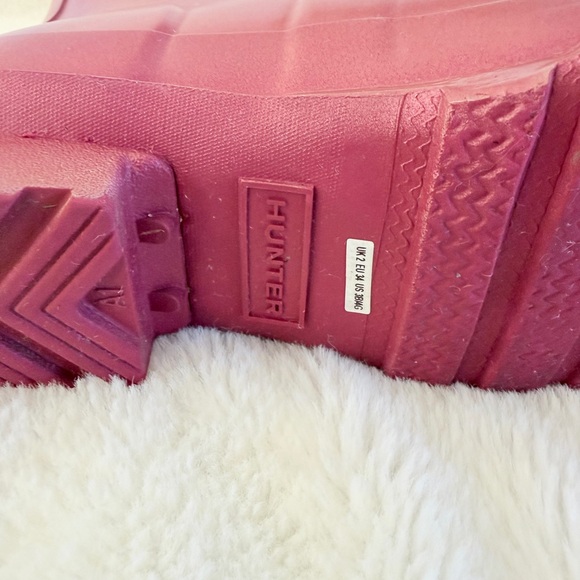 Hunter Big Kids Original Rain Boots - Fuschia Nebula - Picture 14 of 16